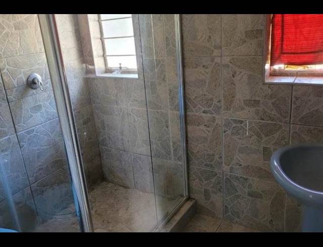 3 BEDROOM HOUSE FOR SALE IN FREEWAY PARK